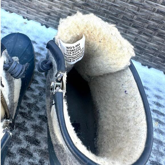 Sperry Women’s Saltwater Buffalo Check Duck Boots Size 9 Navy Plaid - Picture 6 of 11